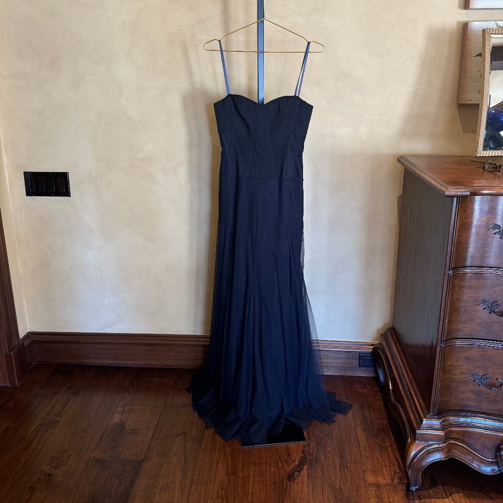BCBG MAXAZARIA Formal Gown for Prom - Wedding Guest - Black Tie:  Size 4